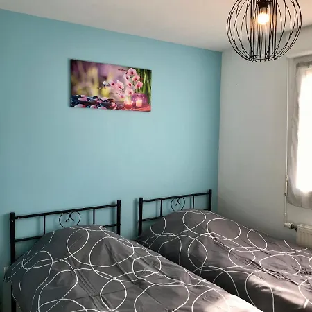 Agreable Maison Proche Gare Avec Parking Gratuit Holiday home *