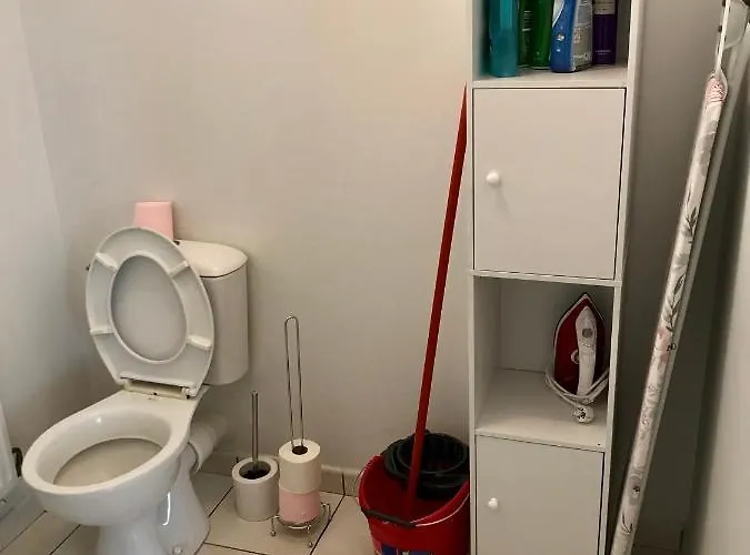 Agreable Maison Proche Gare Avec Parking Gratuit Casa de Férias *